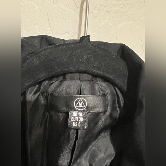 Missguided Black Blazer with Satin Lapels, size 6 - Picture 3 of 6